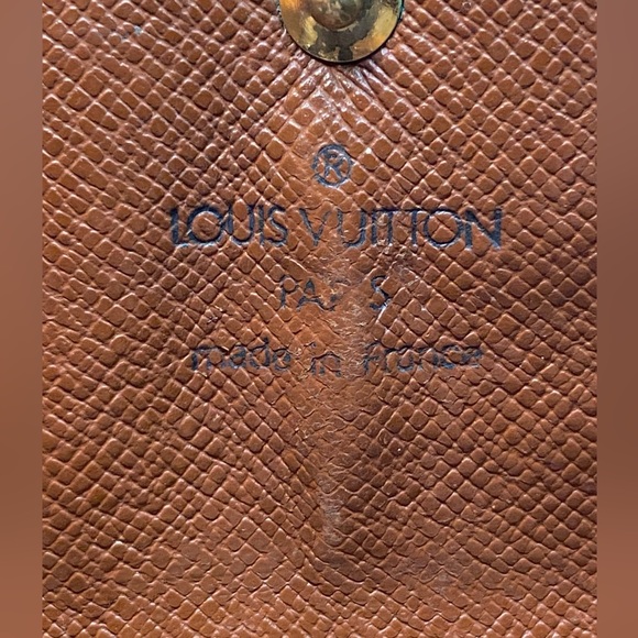 Louis Vuitton Sarah Wallet No. TH0071 - Picture 4 of 13